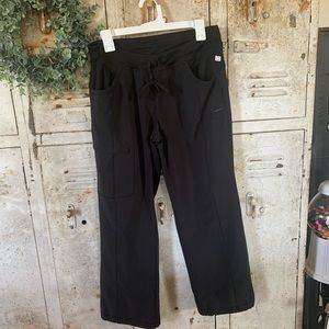 Cherokee infinity scrub pants petite